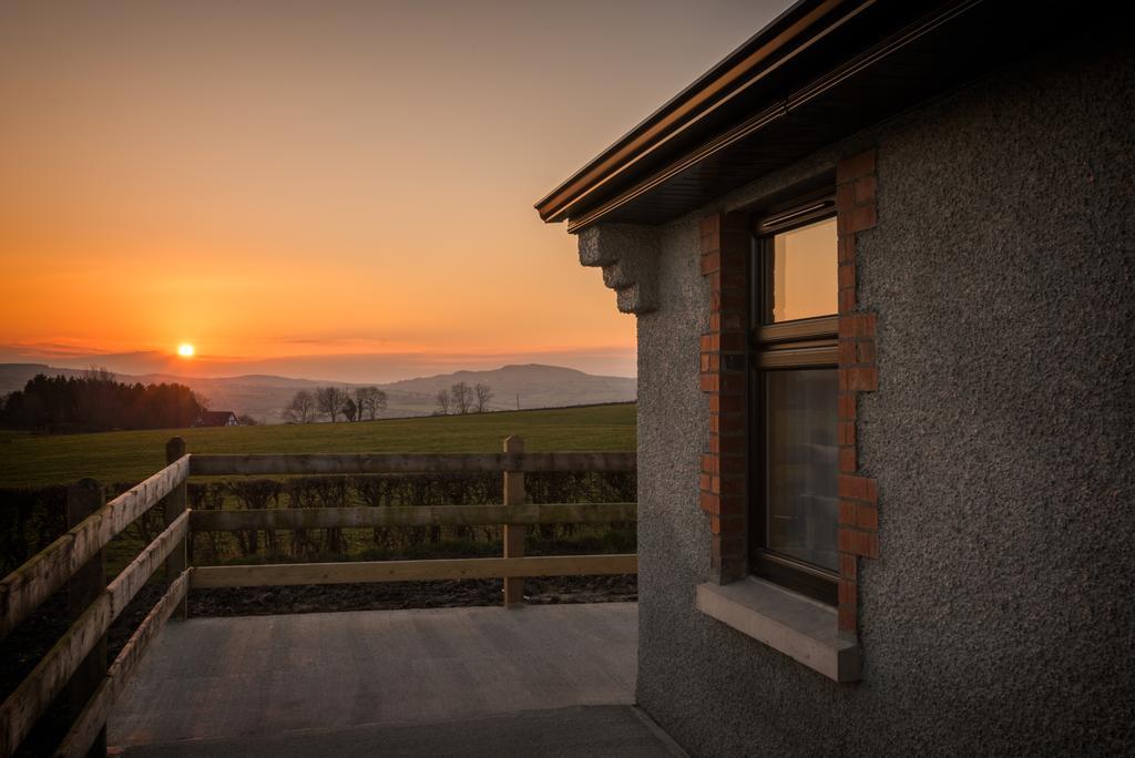 Elagh Cottages Londonderry Exterior foto